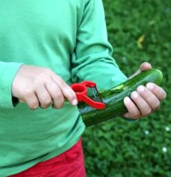 Opinel Le Petit Chef Peeler -KITCHEN KNIVES Shop 001745 3