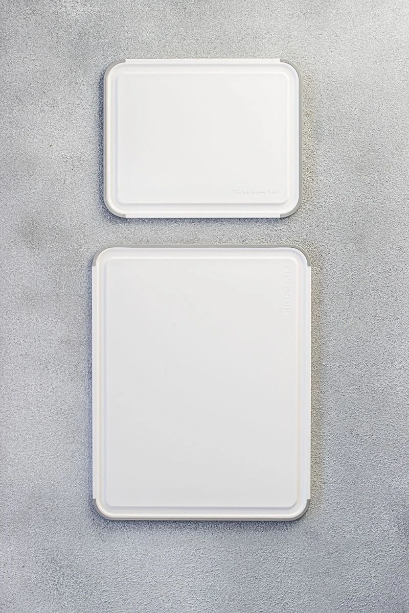 KitchenAid Classic Polypropylene Non-slip Chopping Board 35 X 28cm 6 KitchenAid Classic Polypropylene Non-slip Chopping Board 35 X 28cm - Image 4