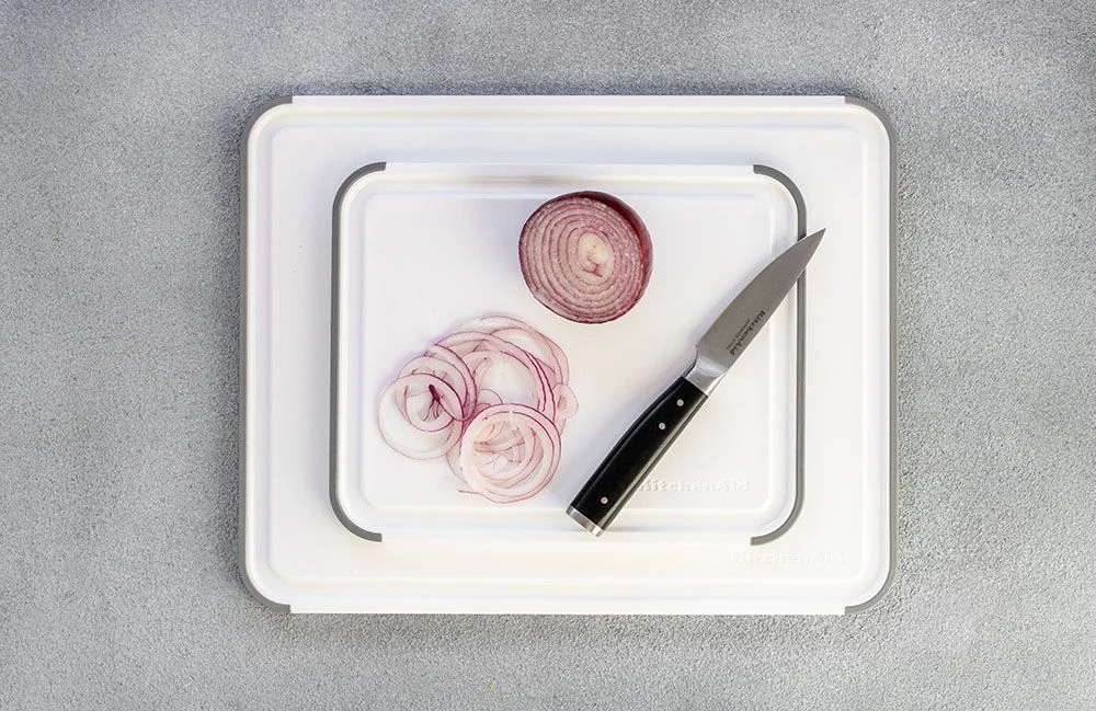 KitchenAid Classic Polypropylene Non-slip Chopping Board 35 X 28cm 7 KitchenAid Classic Polypropylene Non-slip Chopping Board 35 X 28cm - Image 5